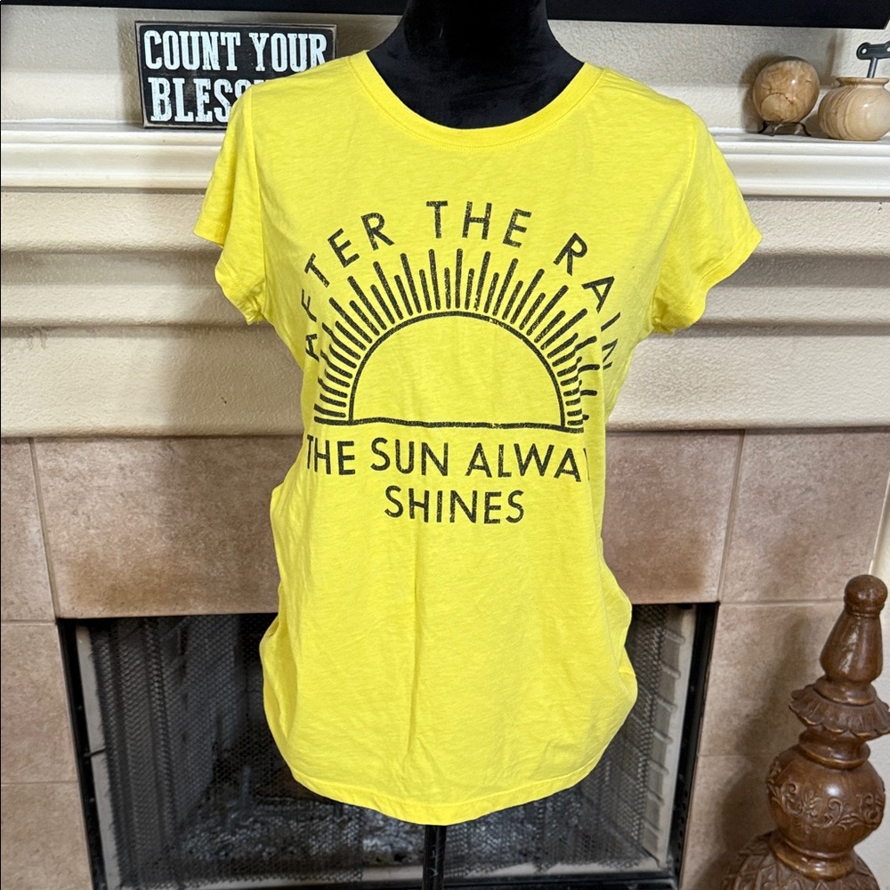 Wound Up Yellow Graphic Tee - After the Rain Design